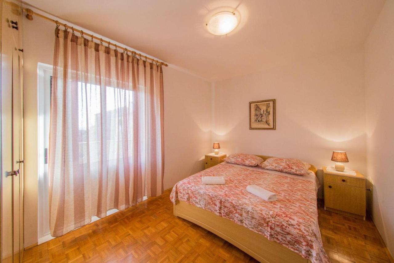 Apartmani Katija Komiža Zewnętrze zdjęcie