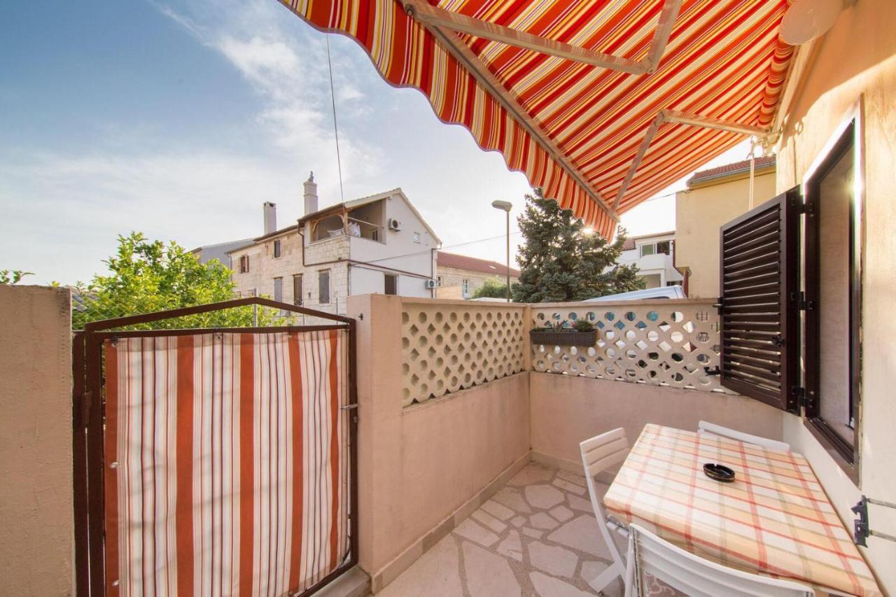 Apartmani Katija Komiža Zewnętrze zdjęcie
